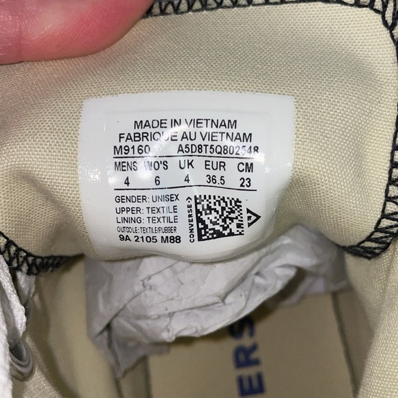 🚨SOLD🚨Converse Chuck Taylor All Star black and white trainers - Picture 7 of 8